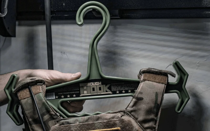 Heavy duty clothes hanger