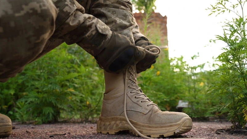 Top 10 Best Tactical Boots for Survival & Law Enforcement 